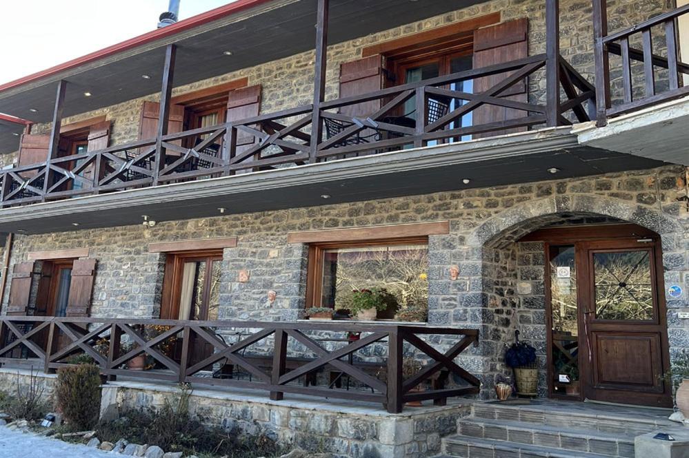 Guesthouse Teloni Vitina Exterior foto